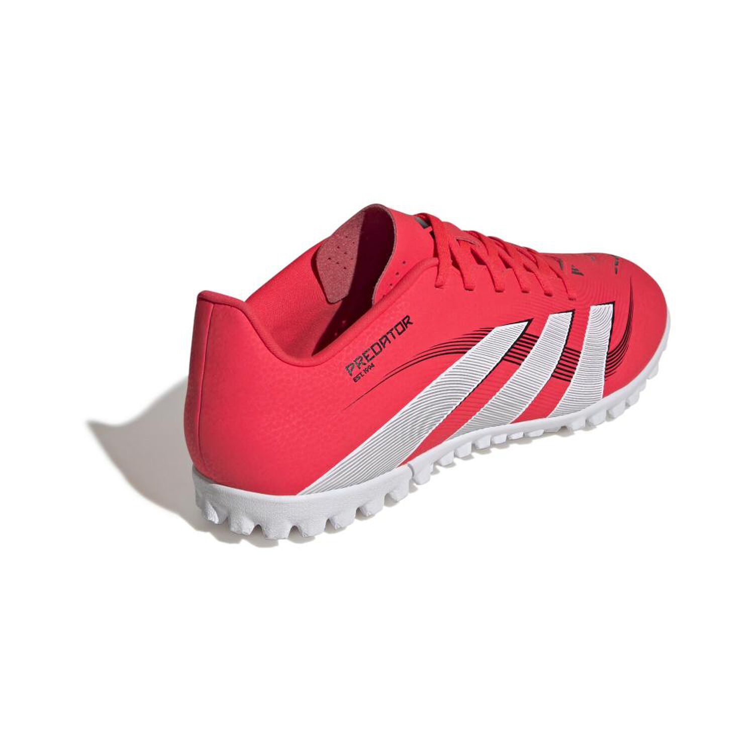 Zapatilla F&uacute;tbol Hombre Adidas Predator Club Tf Rojo image number 2.0