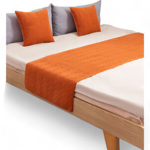 Piecera Plush Para Cama De 2 Plazas O King 70cm X 210cm Mas 2 Fundas Color Naranja