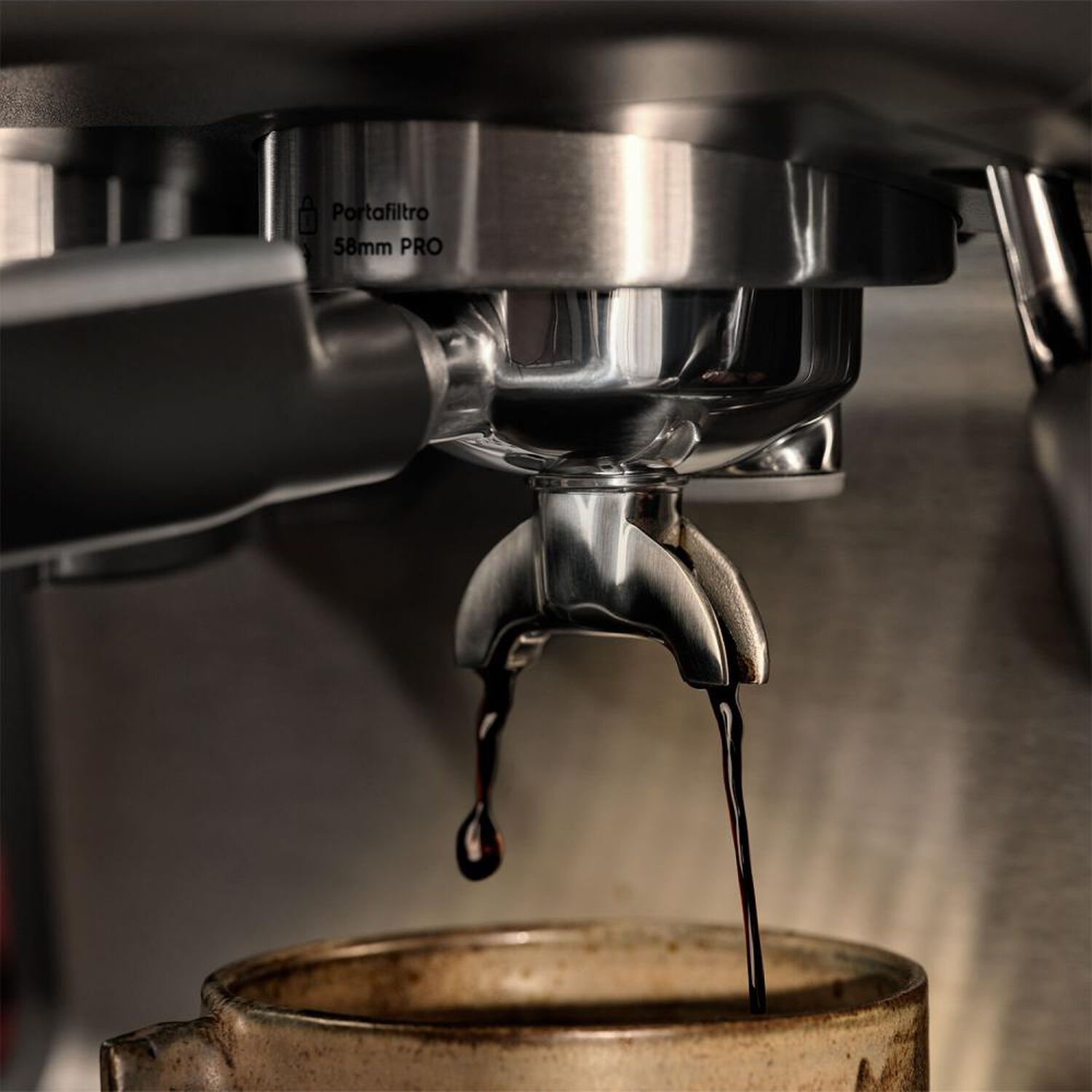 Cafetera Electrolux Ecm90 / 3 Litros / 2200 W image number 10.0