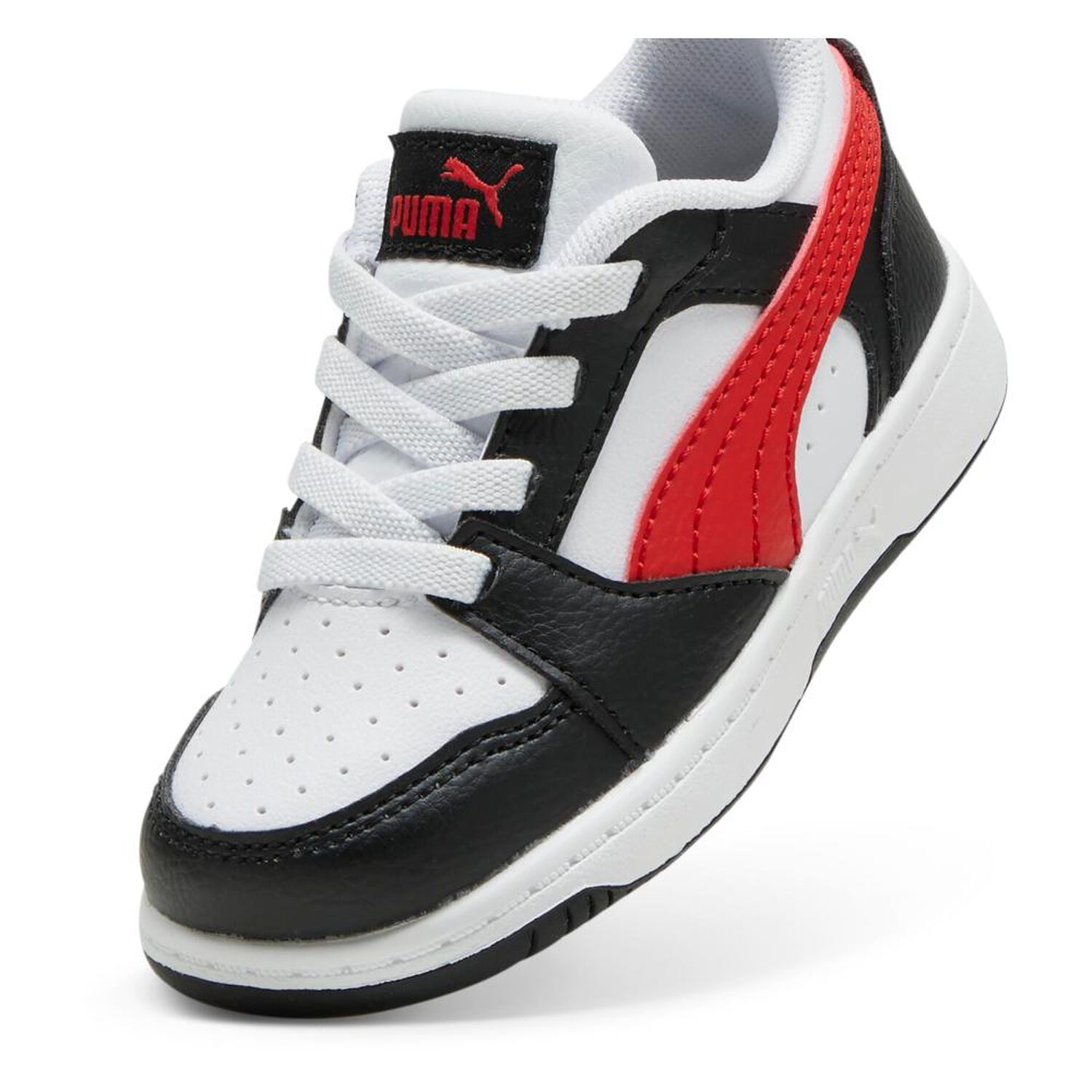 Zapatilla Urbana Ni&ntilde;o Puma Rebound V6 Lo Ac In Negro/blanco image number 3.0