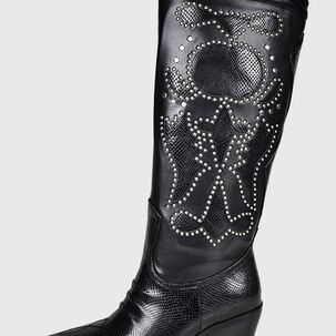 Bota Nabila Negro Tachas