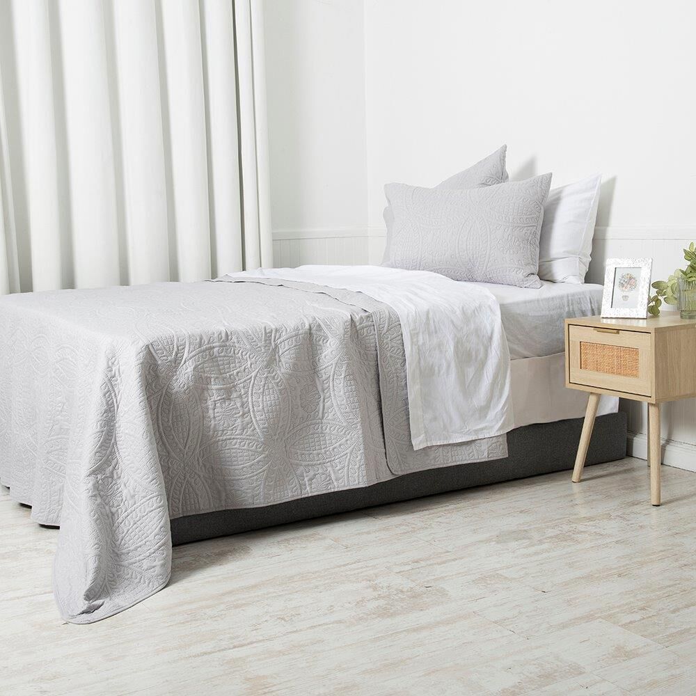 Quilt King Portugal Gris image number 4.0