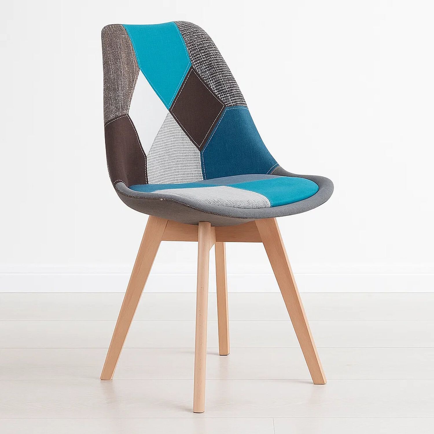 Silla Tulip Patchowork Acolchada Tela Wood - Celeste image number 1.0