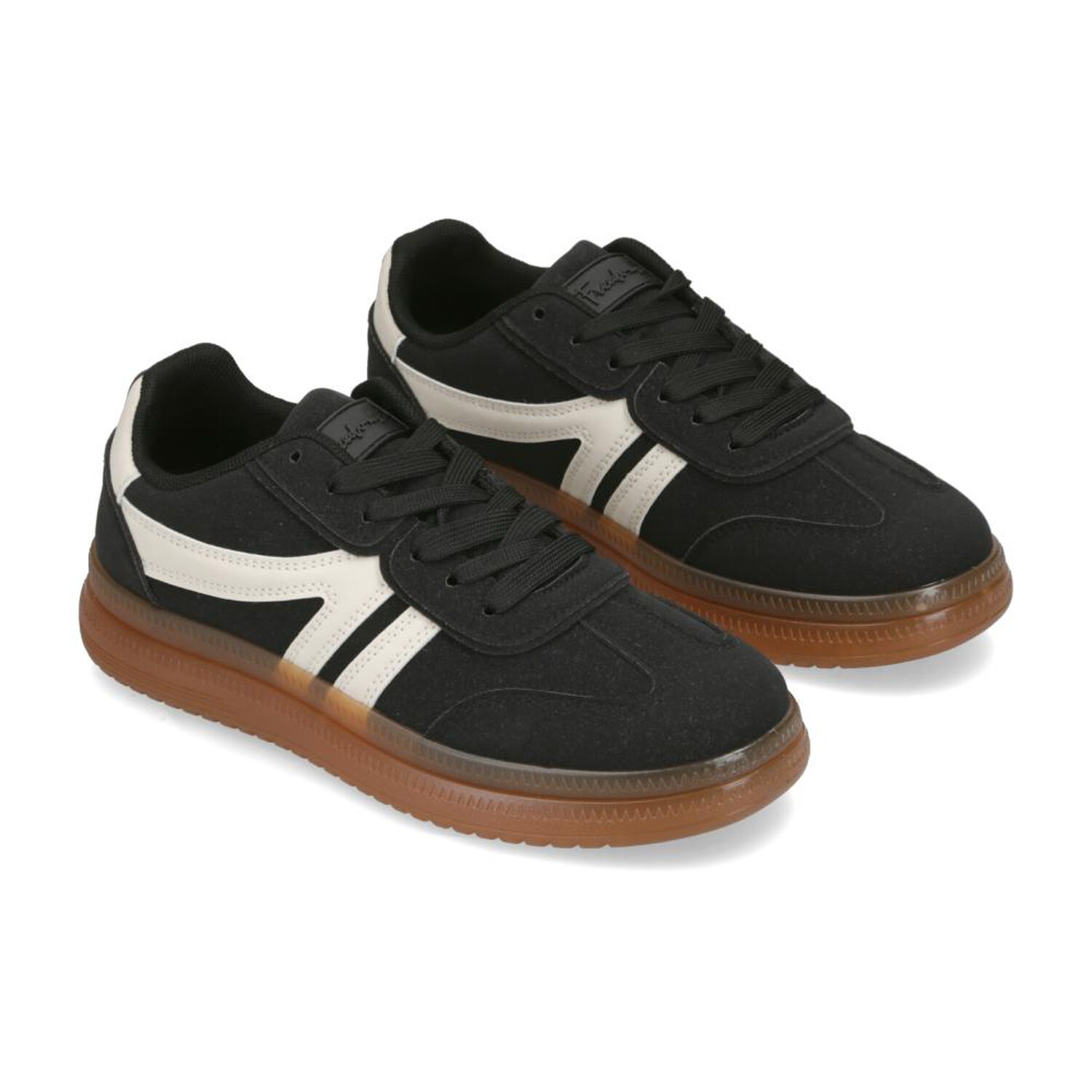 Zapatilla Urbana Mujer Freedom Black image number 1.0