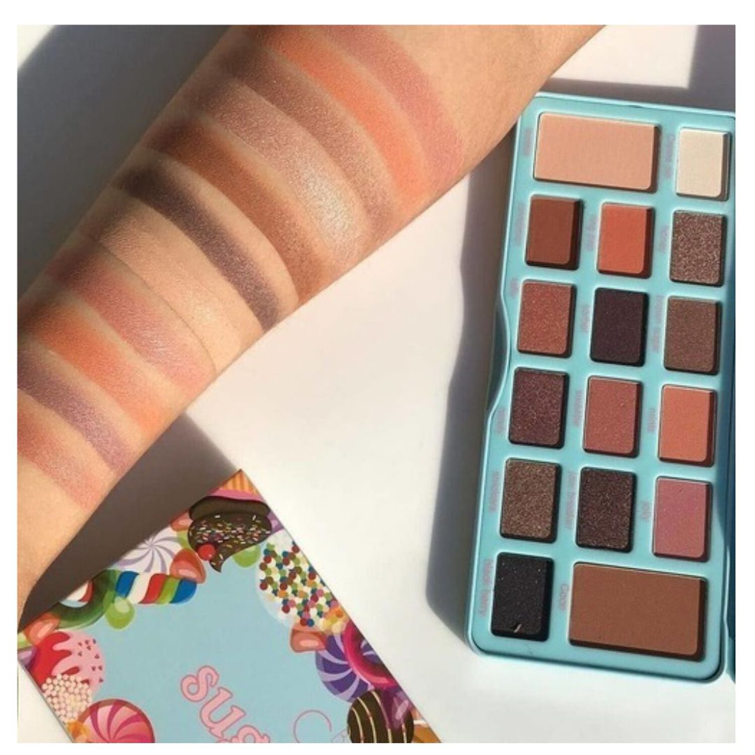 Paleta De Sombras Sugar Sweets Beauty Creations image number 2.0