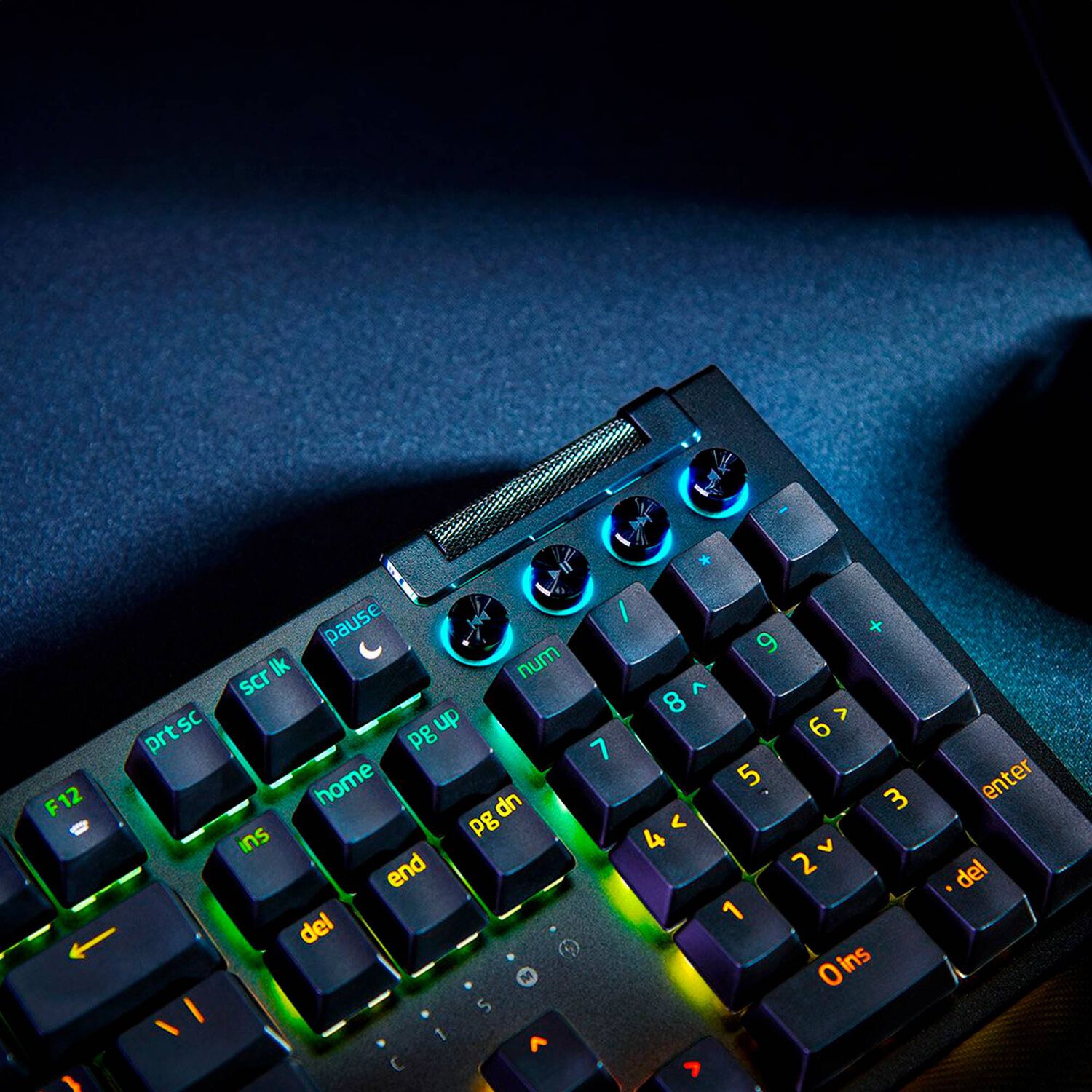 Teclado Gamer Razer Blackwidow V4 Yellow Switch Ingl&eacute;s image number 3.0