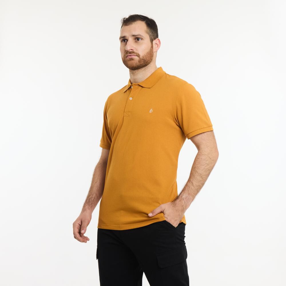 Polera B&aacute;sica Lisa Regular Manga Corta Cuello Piqu&eacute; Hombre Herald image number 2.0