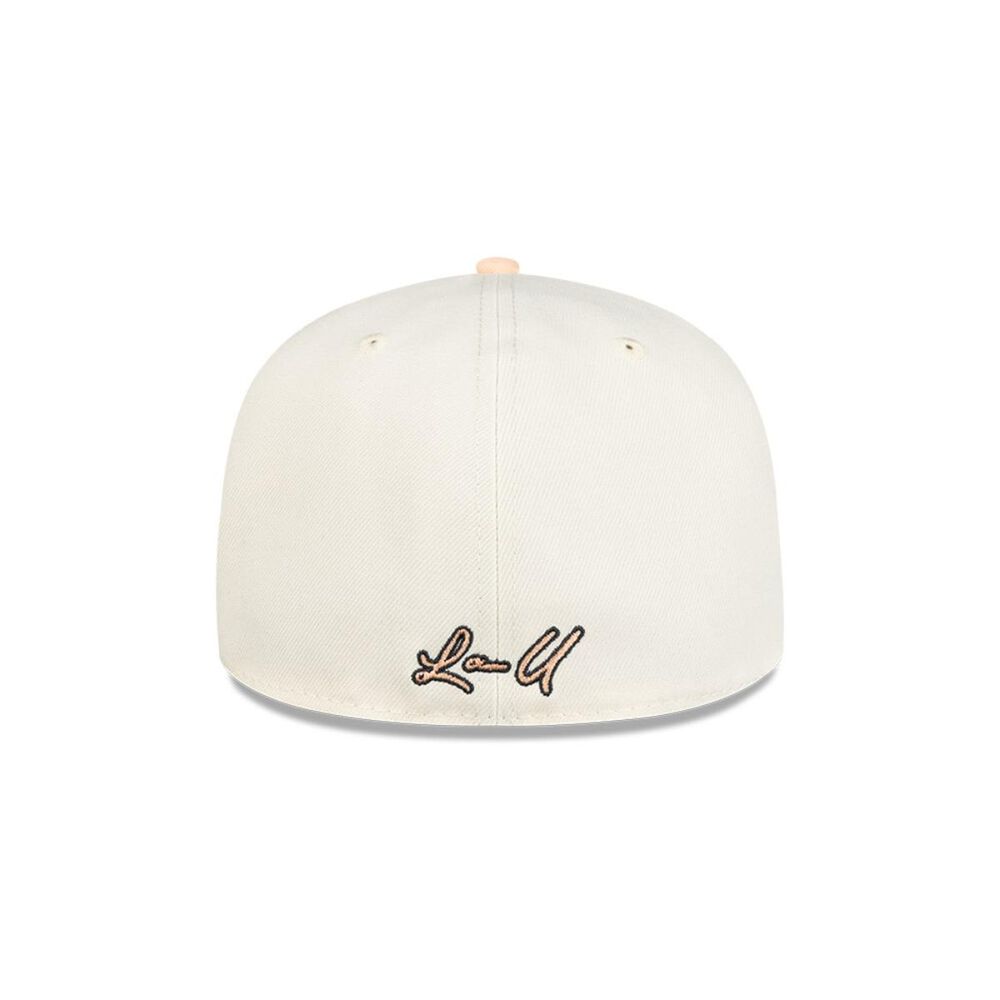 Gorra 59fifty Universidad De Chile Futbol White And Pink image number 4.0