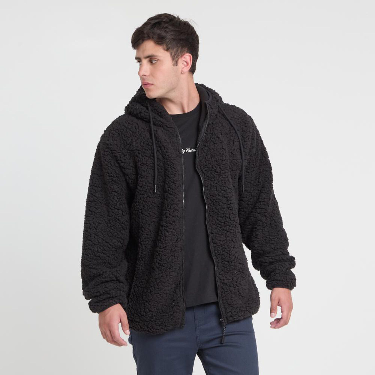 Poler&oacute;n Liso Slim Cuello Alto Con Capucha Hombre Skuad image number 0.0