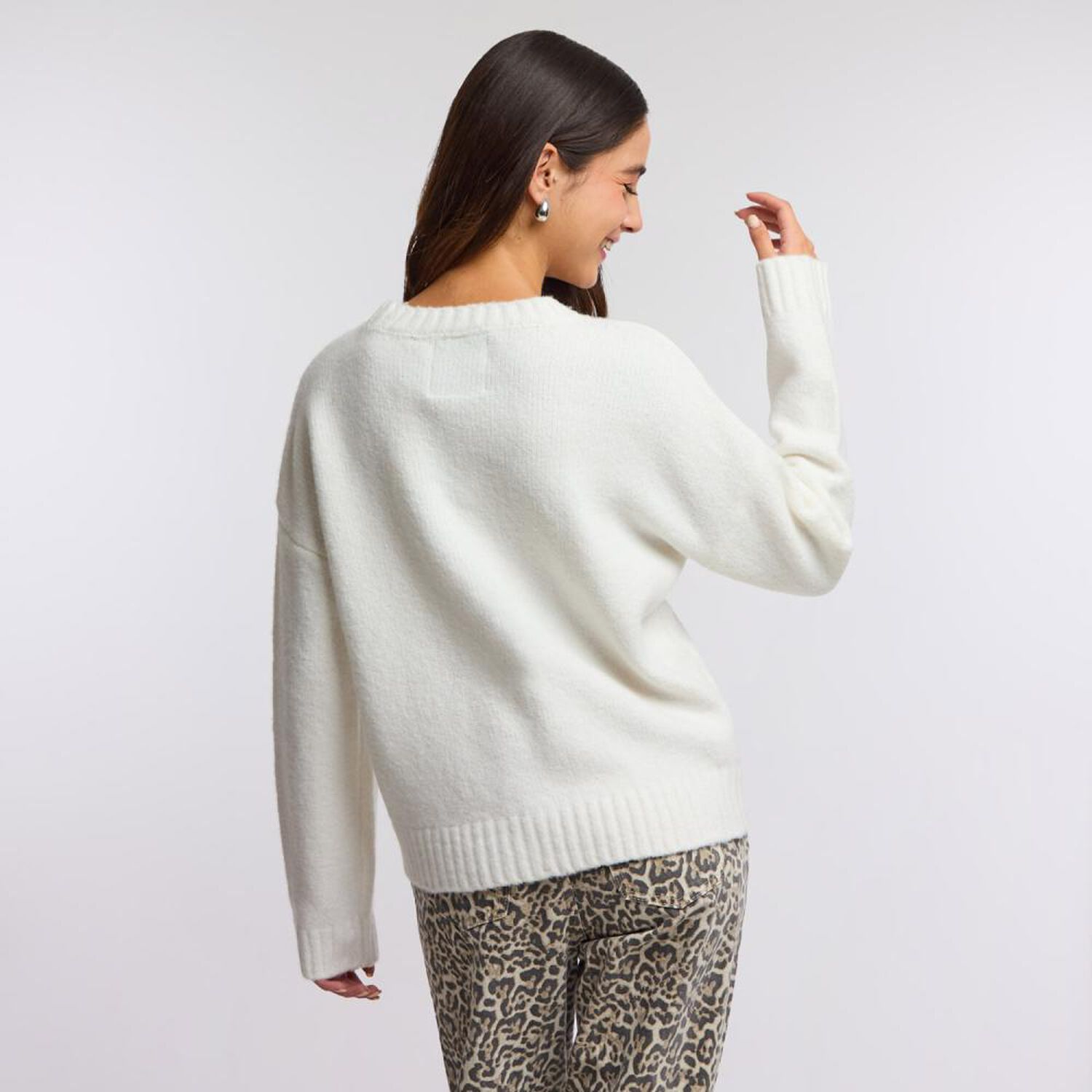 Sweater Aplicaci&oacute;n En Centro Manga Larga Cuello Redondo Mujer Freedom image number 3.0