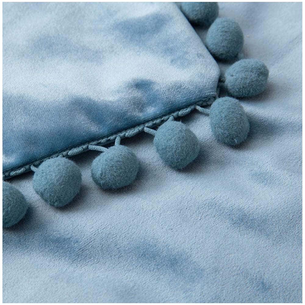 Pack De 02 Fundas De Coj&iacute;n De Terciopelo Con Pompon 45x45 Azul image number 3.0