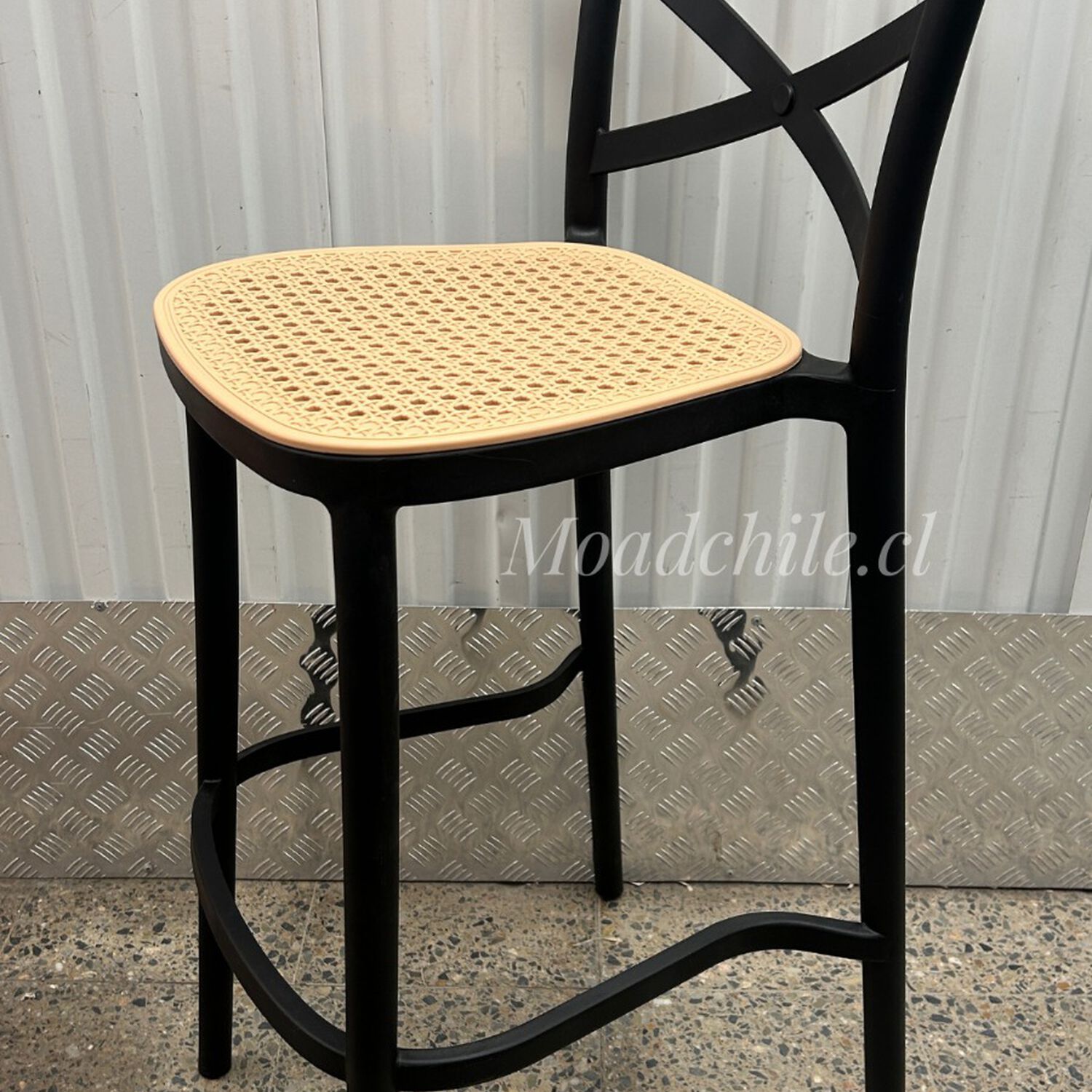 Taburete Alto De Polipropileno 75 Cm Para Barra Y Cocina image number 3.0