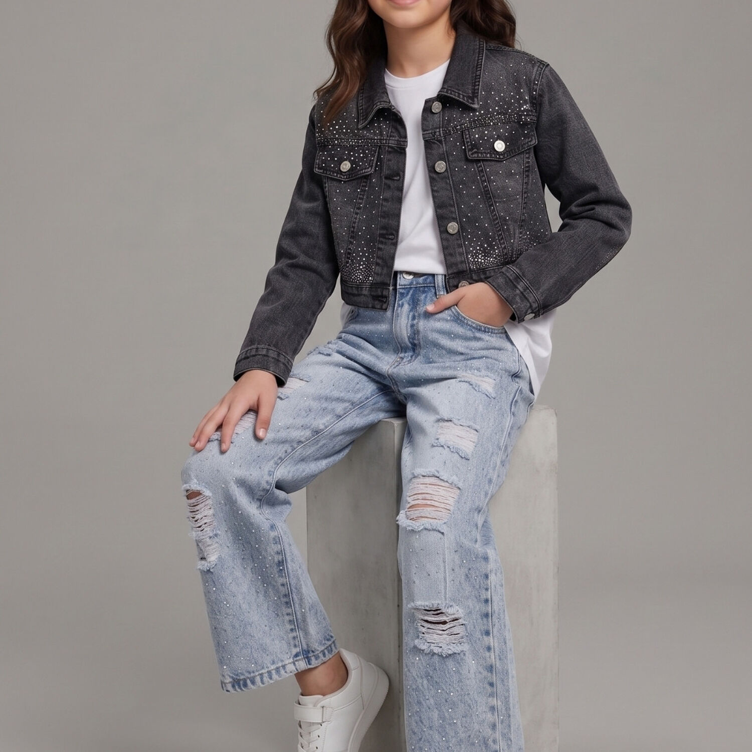 Chaqueta Jeans Con Brillo Ni&ntilde;a Mezclilla Strass Corta image number 1.0
