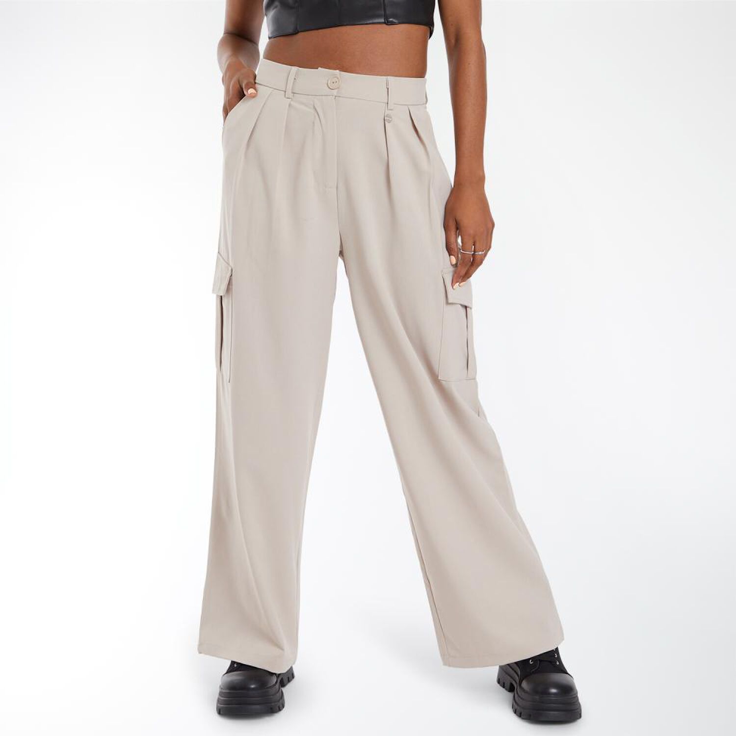 Pantal&oacute;n Tiro Medio Relax Mujer Rolly Go image number 0.0