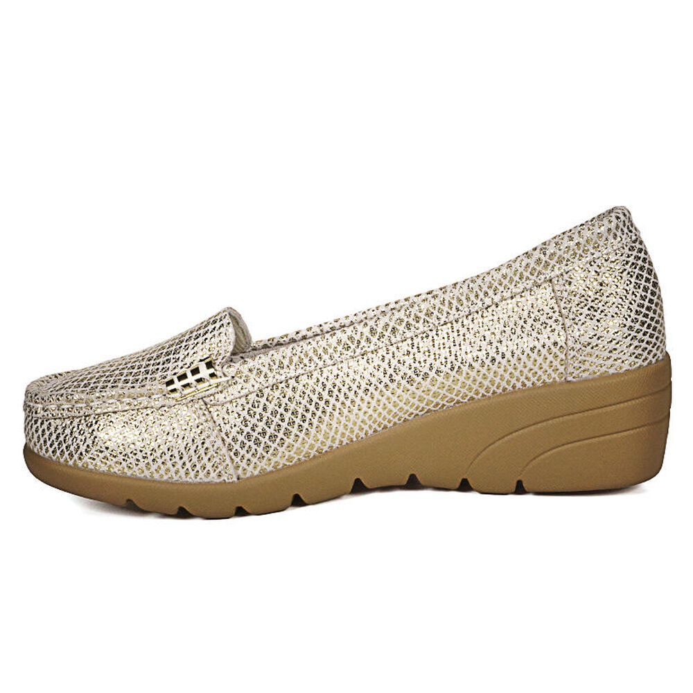 Mocasín Cuero Eliette Dorado image number 4.0