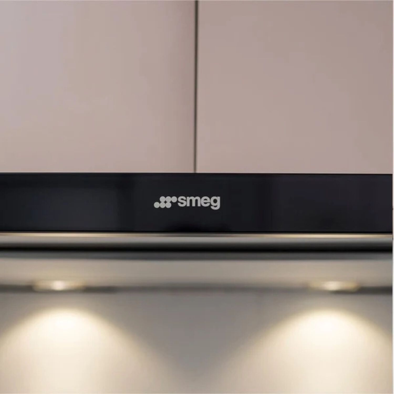 Campana Extra&iacute;ble Smeg Black 60 Cm 620 M3/h image number 3.0
