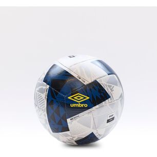 Bal&oacute;n De F&uacute;tbol Umbro