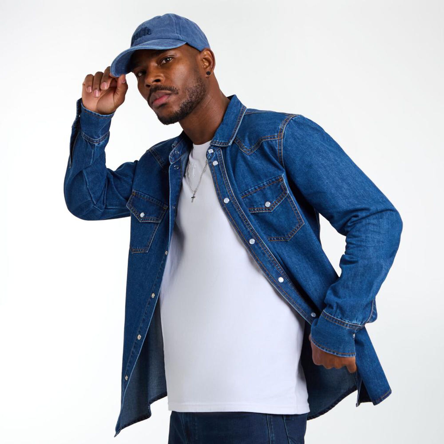 Camisa Denim Regular Manga Larga Hombre Az Rolly Go image number 2.0