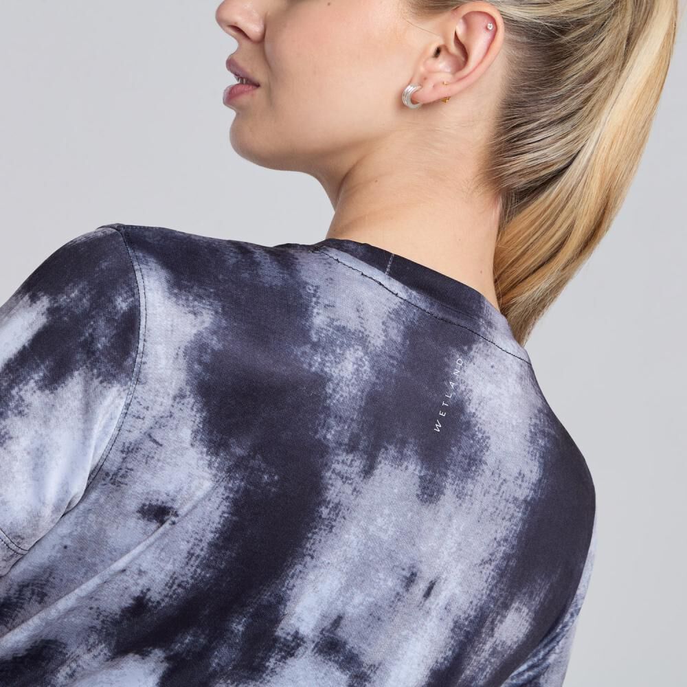 Polera Deportiva Estampada Manga Corta Cuello Redondo Mujer Wetland image number 4.0