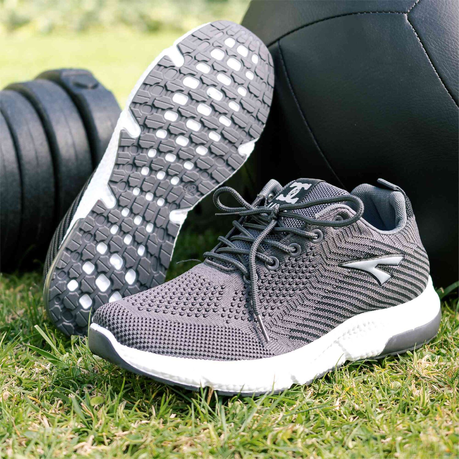 Zapatilla Barthea Gris Uns image number 4.0