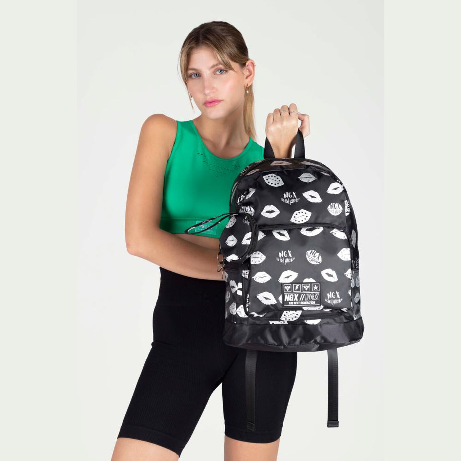 Mochila Bts Kiss Me Ngx image number 4.0