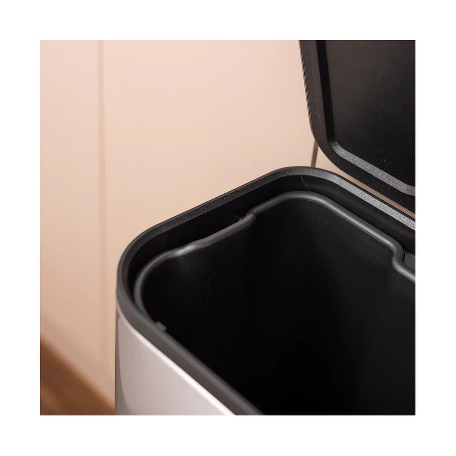 Basurero 30l Con Pedal Mate Y Anti Huellas Simple Cook image number 2.0