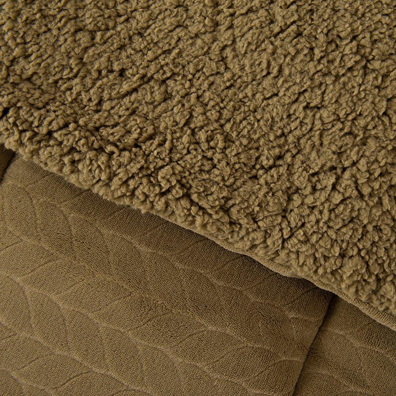 Plumon Coral Emboss King Verde image number 1.0