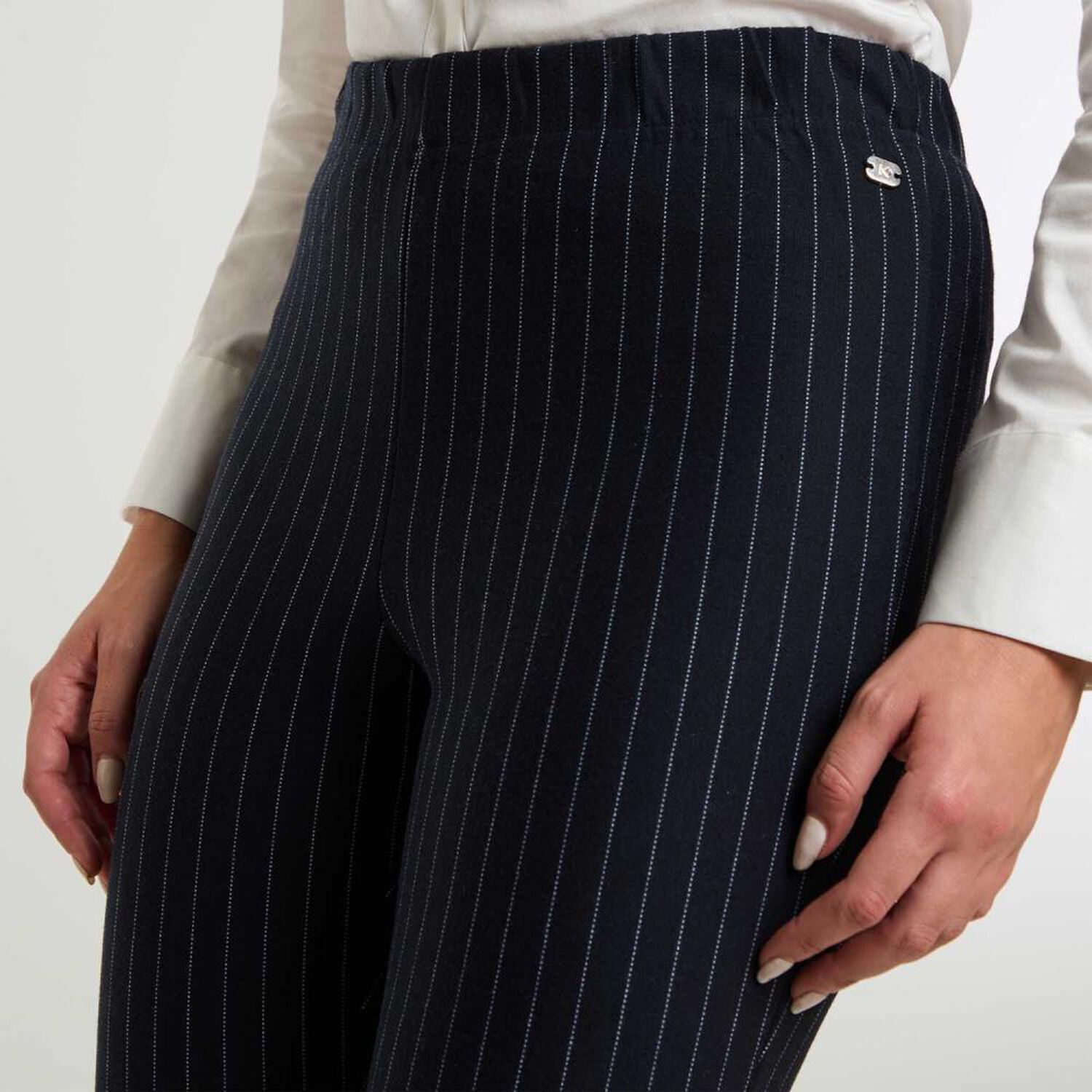 Leggins Pretina El&aacute;sticada Tiro Medio Flare Mujer Kimera image number 4.0