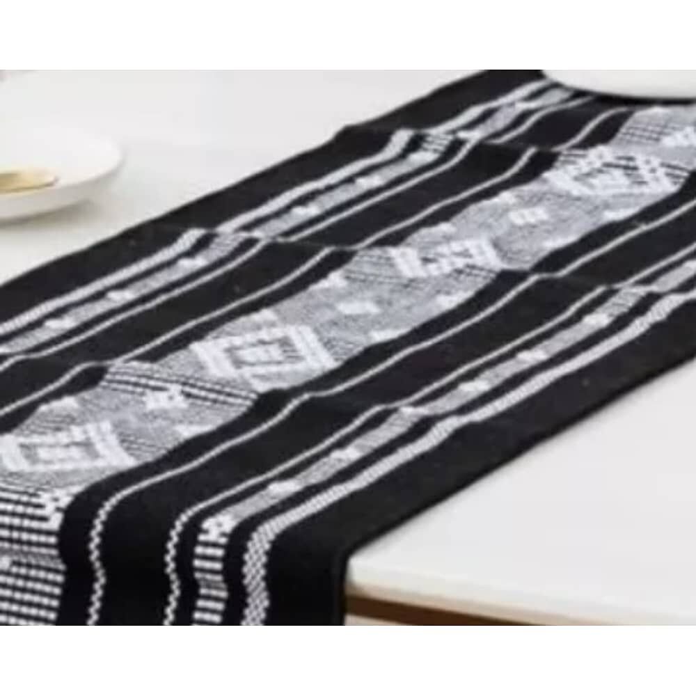 Camino De Mesa Medida 37x180cm Tejido Bordado Poliester Negro Rombo image number 2.0
