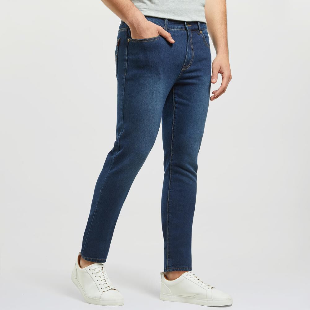 Jeans Regular Tiro Medio Slim Hombre Peroe image number 2.0