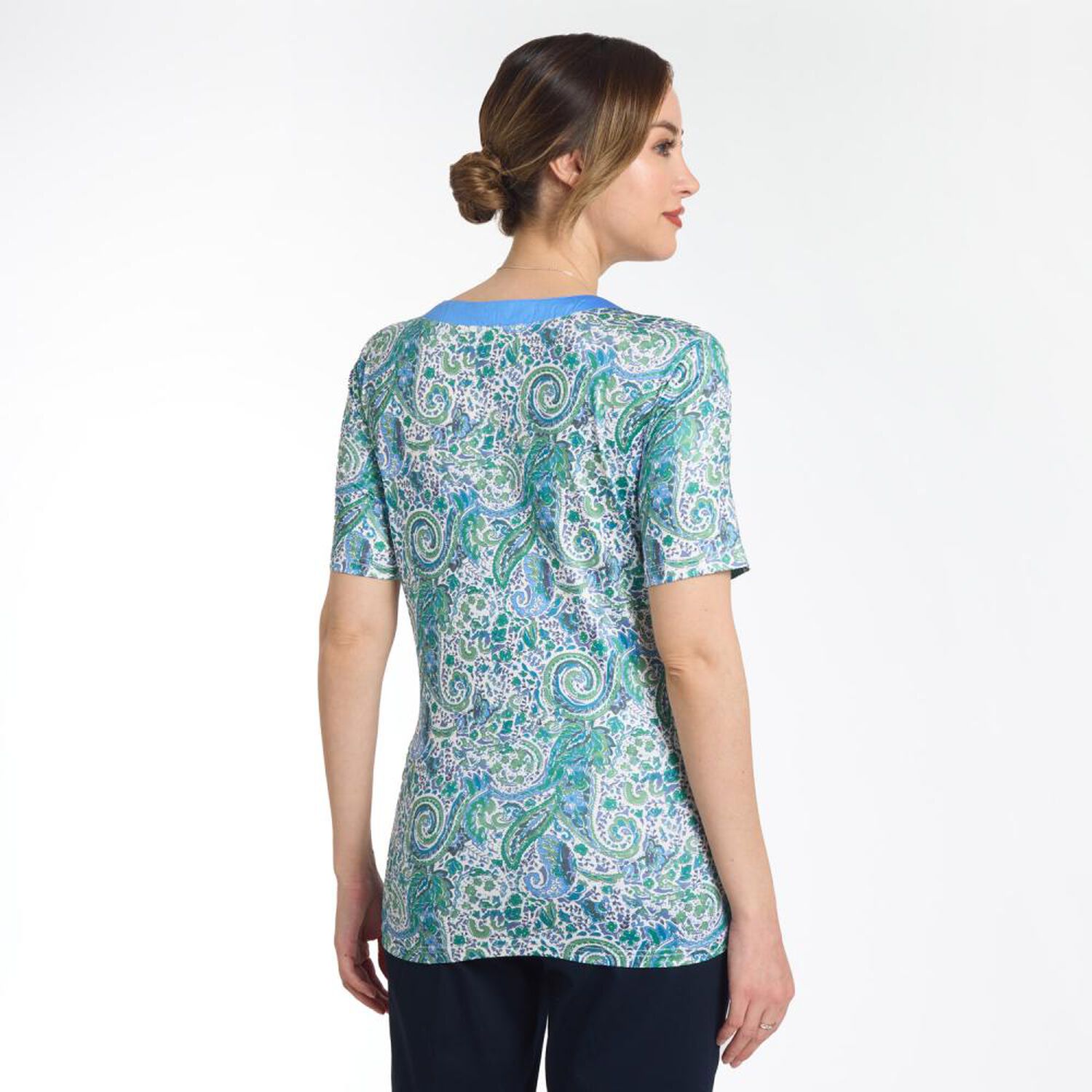 Polera Full Print Manga Corta Cuello V Con Aplicaci&oacute;n Mujer Lesage image number 3.0