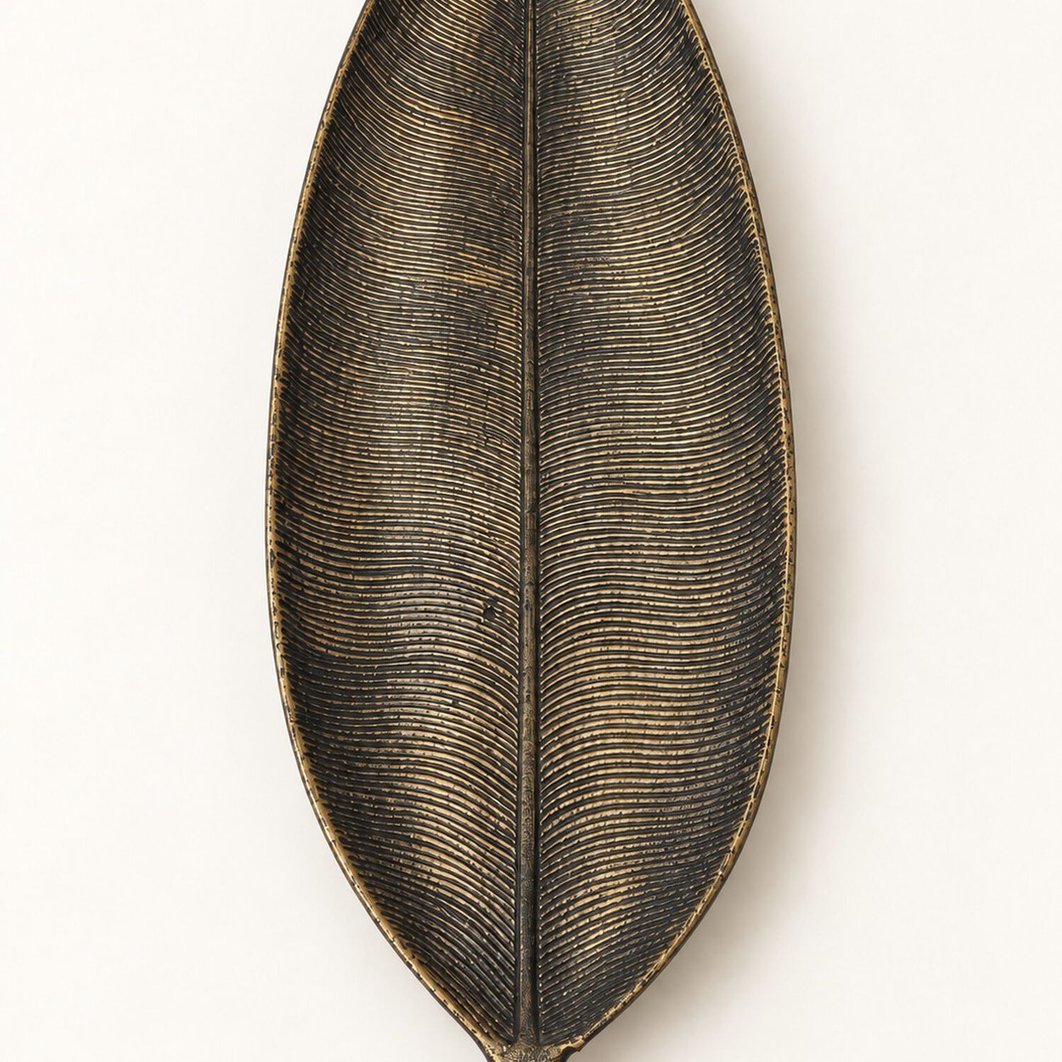 Bandeja Decorativa Forma De Hoja Estilo Moderno Organico 59 Cm Color Negro Dorado image number 2.0