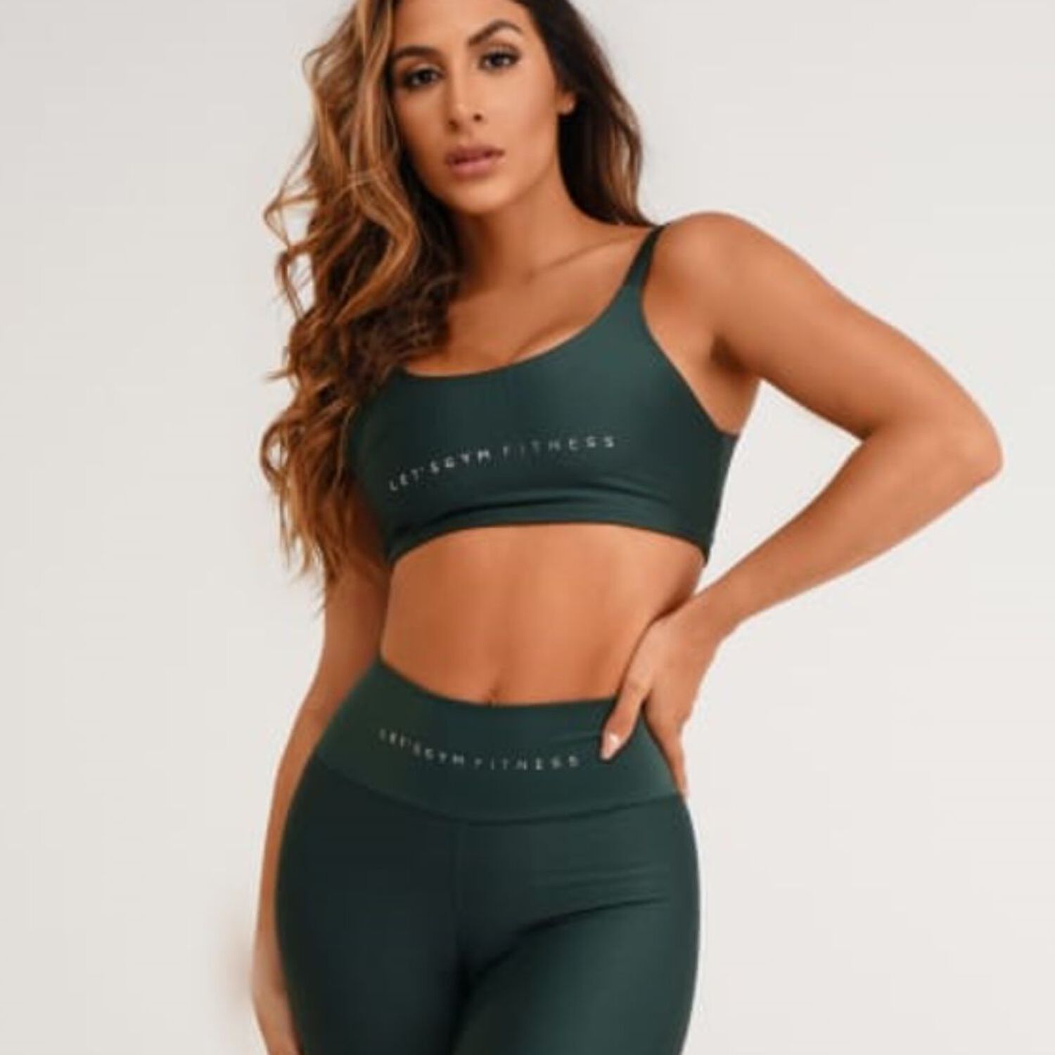 Peto Deportivo Elevated Basic image number 0.0