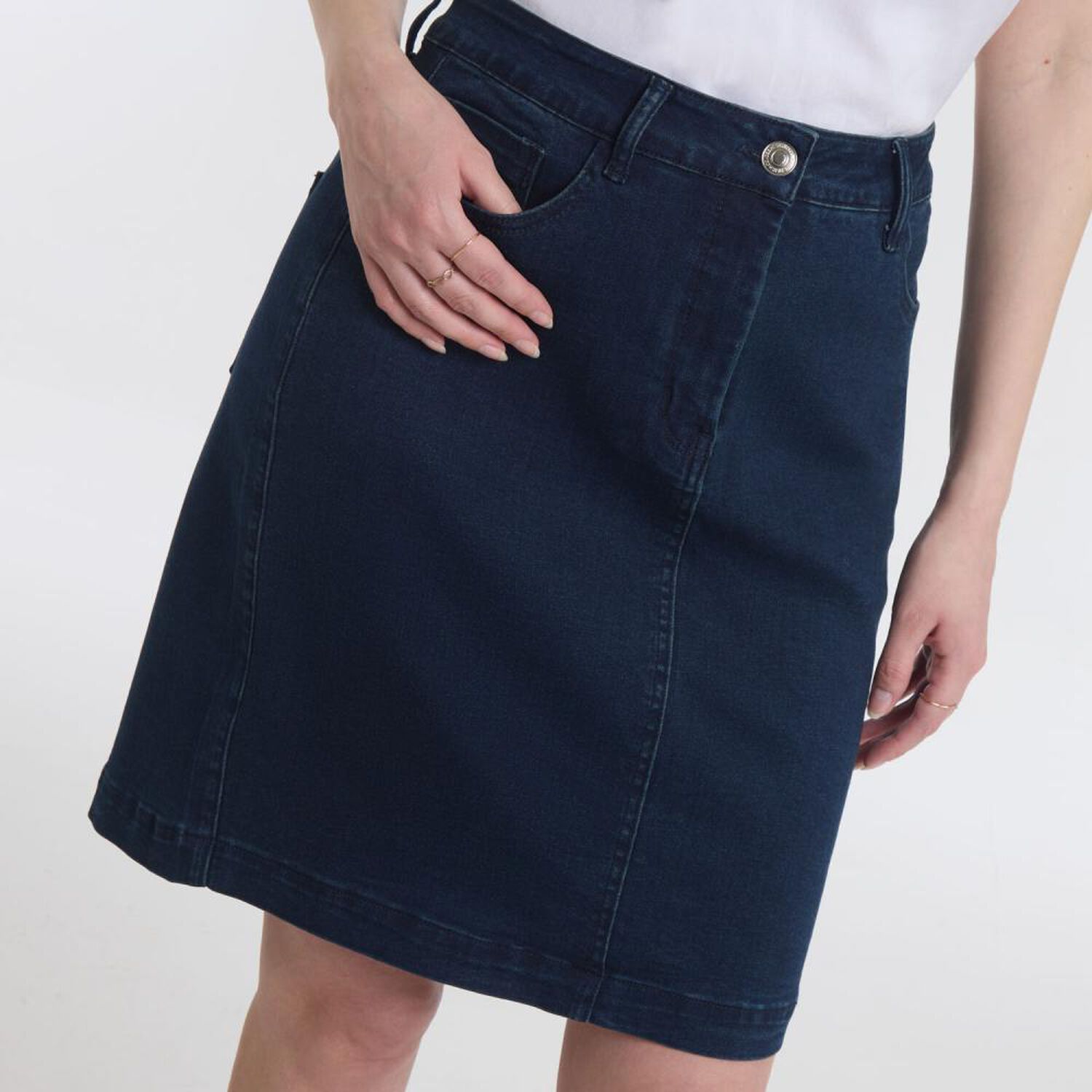 Falda Corta Denim Tiro Medio Regular Mujer Geeps image number 4.0