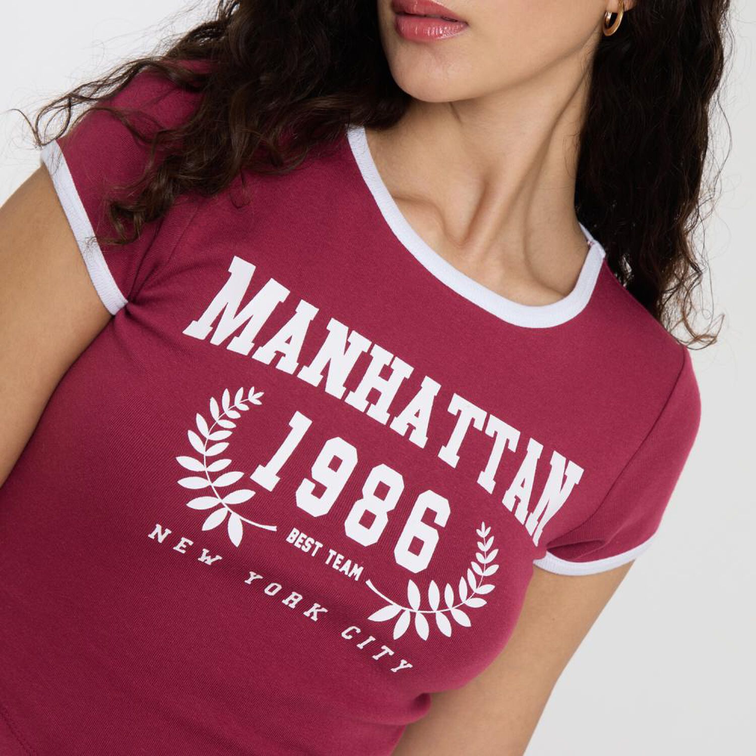 Polera Retro Manga Corta Cuello Redondo Mujer Freedom image number 4.0