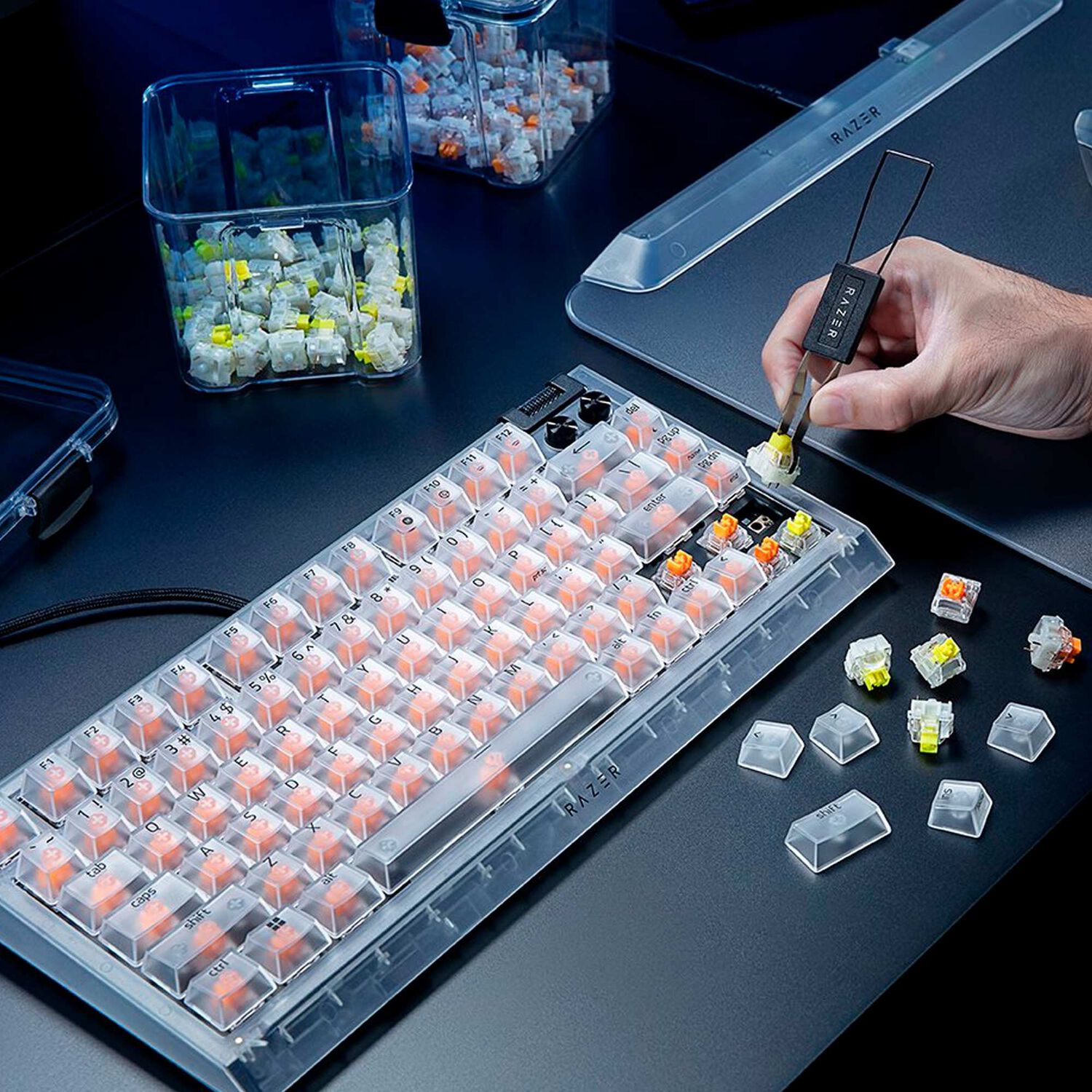 Teclado Gamer Razer Blackwidow V4 75% Switch Orange Phantom image number 4.0