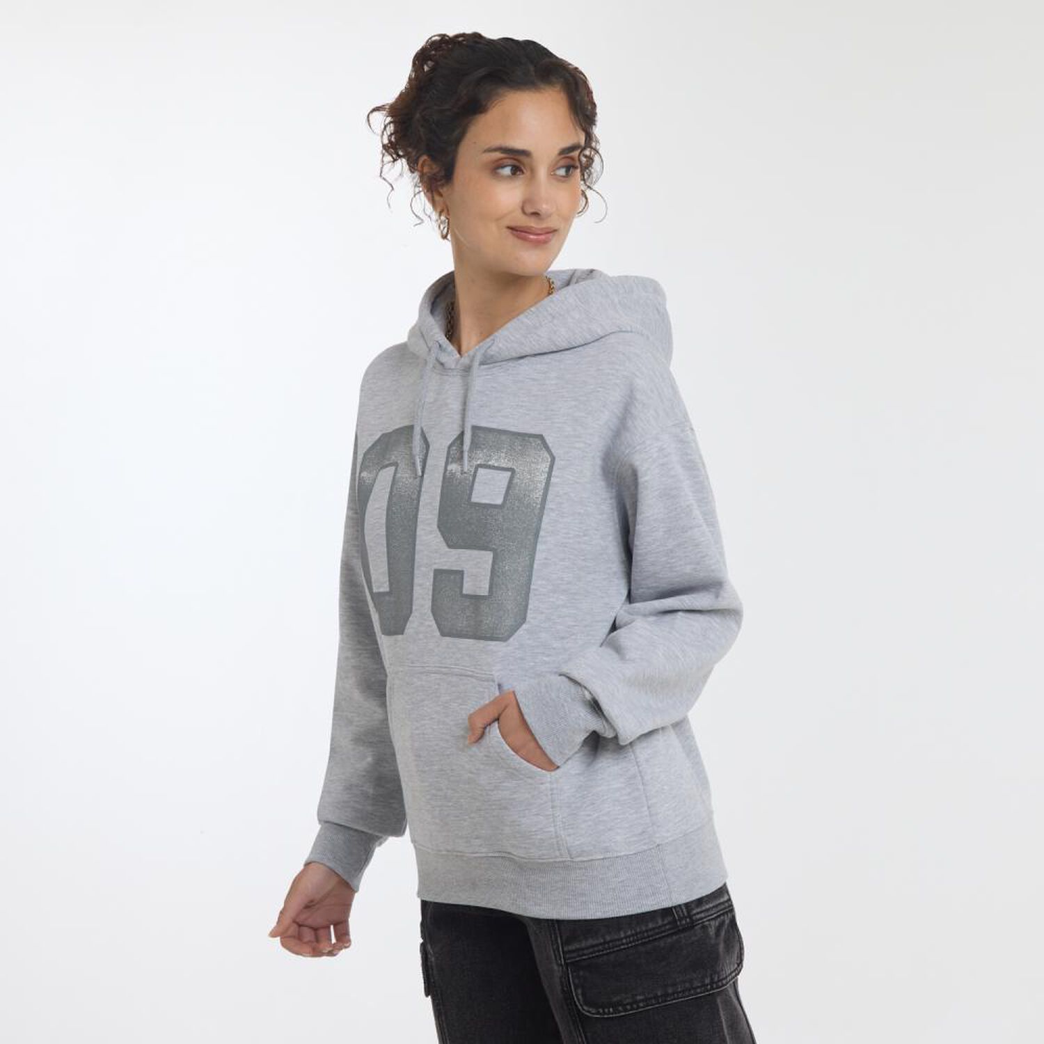 Poler&oacute;n Hoodie Estampado Cuello Redondo Con Capucha Mujer Freedom image number 2.0