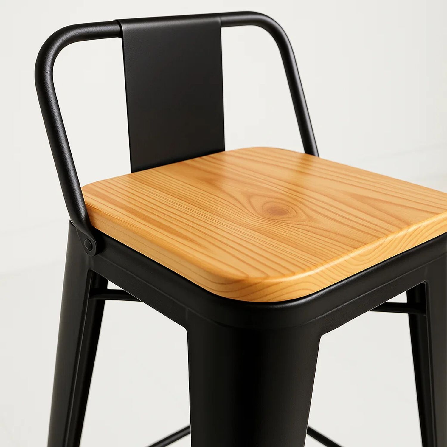 Pack De 2 Taburetes Tolix Con Asiento De Madera Clara - Negros image number 5.0