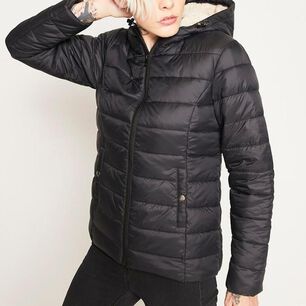 Parka Básica Regular Cuello Alto Con Capucha Mujer Rolly Go