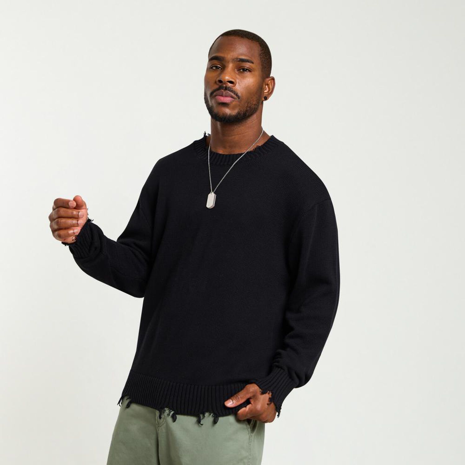 Sweater Liso Con Roturas Slim Manga Larga Cuello Redondo Hombre Rolly Go image number 2.0
