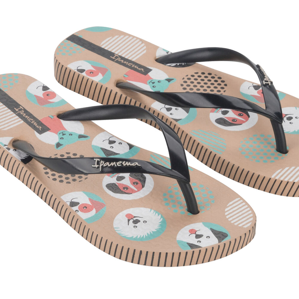 Sandalia Mujer Beige Pets Ipanema image number 1.0