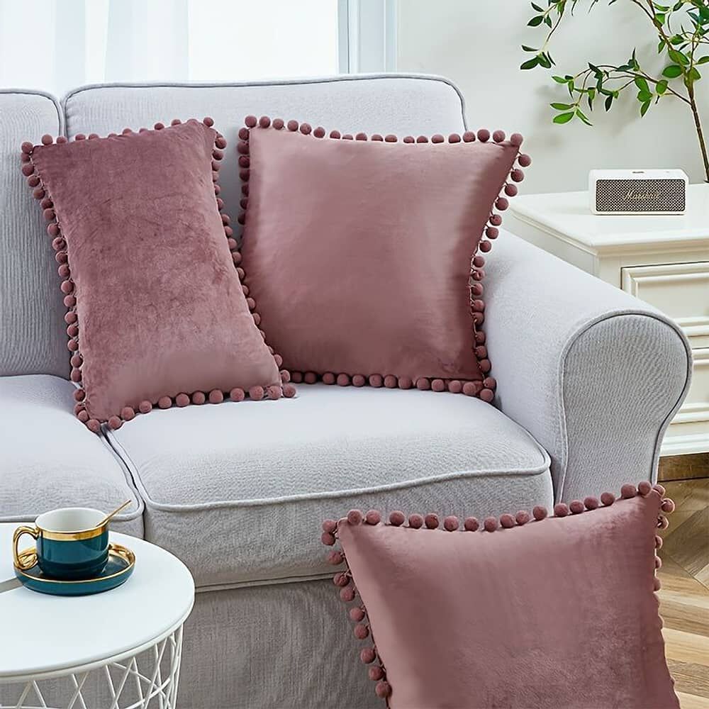 Set De 2 Cojines De Terciopelo Con Pompones image number 3.0