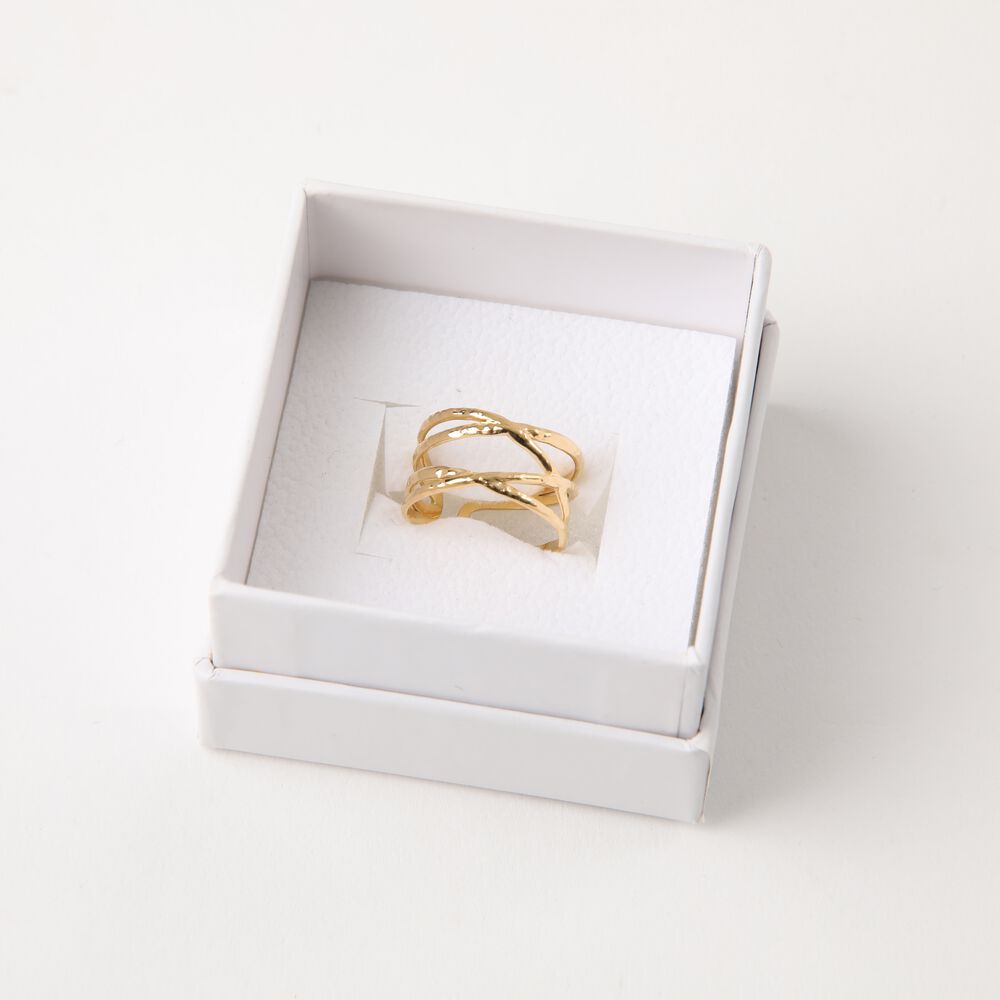 Anillo 19v69 Dorado Mujer Str336 image number 1.0