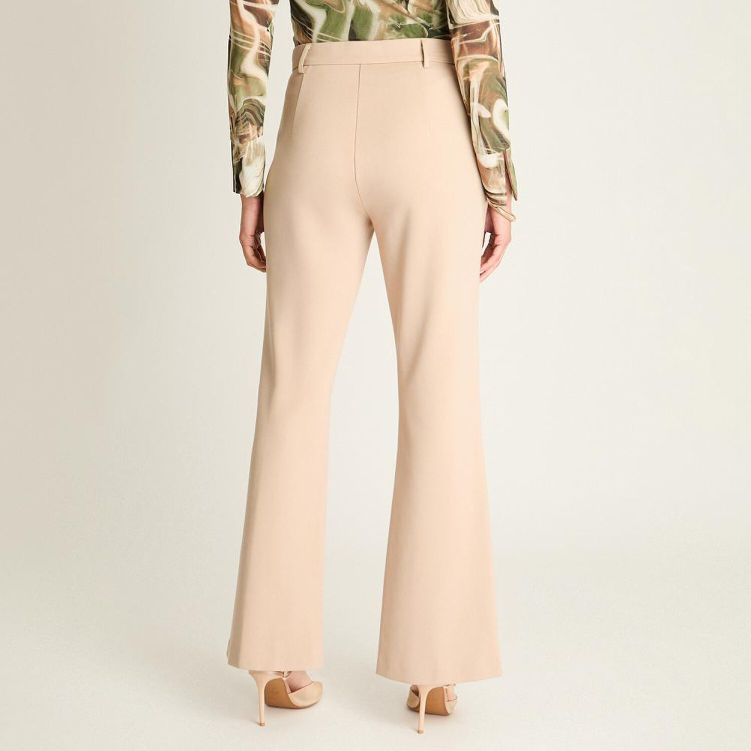 Pantal&oacute;n Tiro Alto Flare Mujer Lorenzo Di Pontti image number 2.0