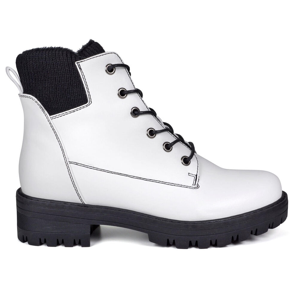 Botin Myrna Blanco image number 2.0