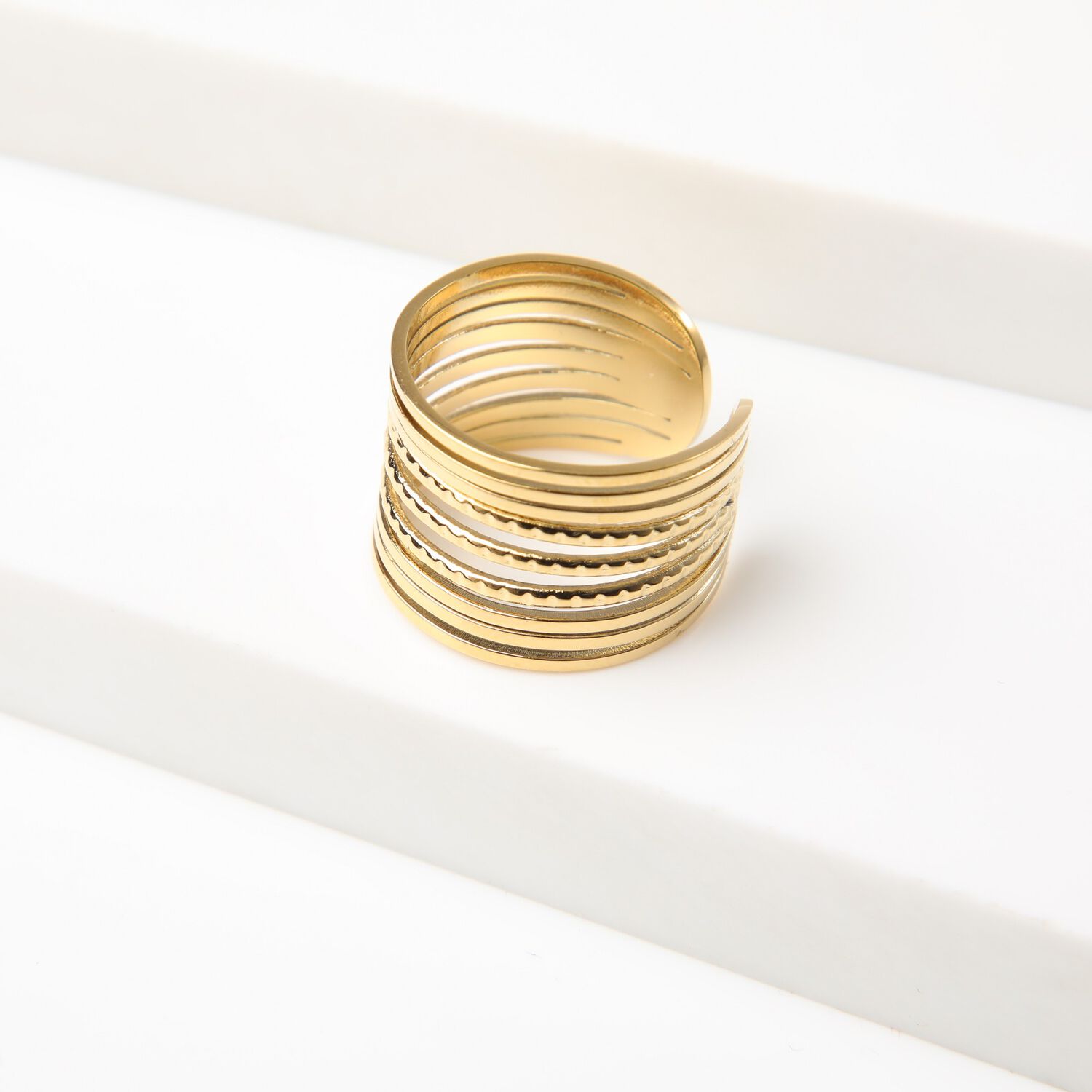 Anillo 19v69 Dorado Mujer Str295 image number 1.0