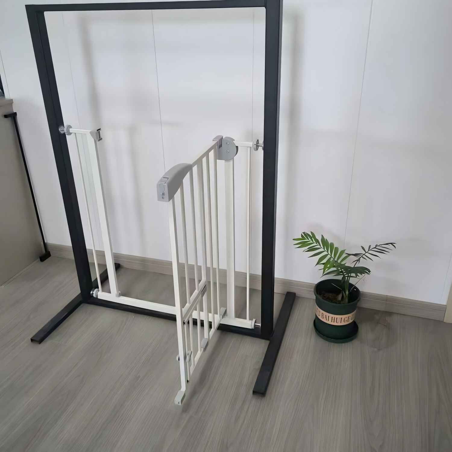 Reja De Seguridad Bebe Puerta Mascota Doble Seguro 75-82 Cm image number 10.0