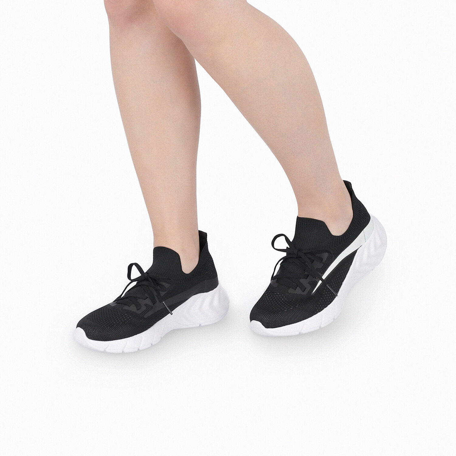 Zapatilla Move 12 Negro Piccadilly image number 2.0