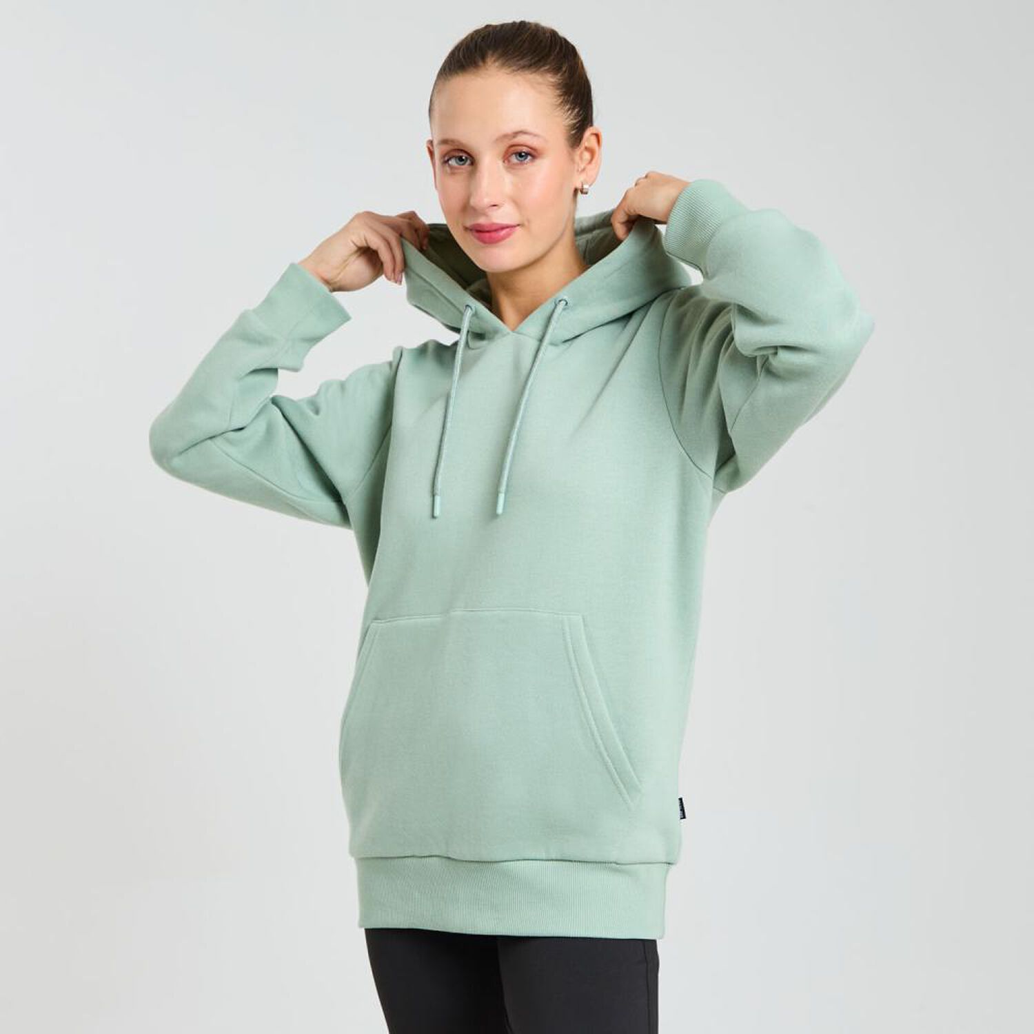 Poler&oacute;n Deportivo Hoodie Cuello Alto Con Capucha Mujer Wetland image number 2.0