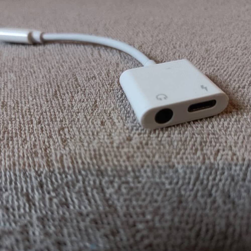 Adaptador De Audio Y Carga Compatible Para Iphone 2 En 1 Conector Con Cable Compatible Iphone A Jack 3,5 Auxiliar Original image number 7.0